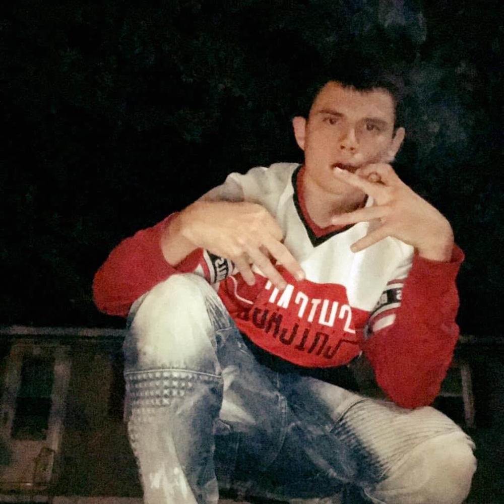 Meet your Posher, Nicholas